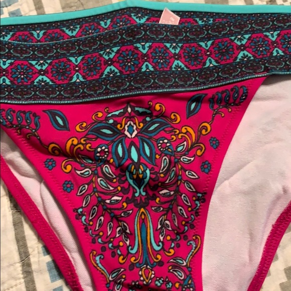 Victoria’s Secret bikini small - Picture 2 of 5